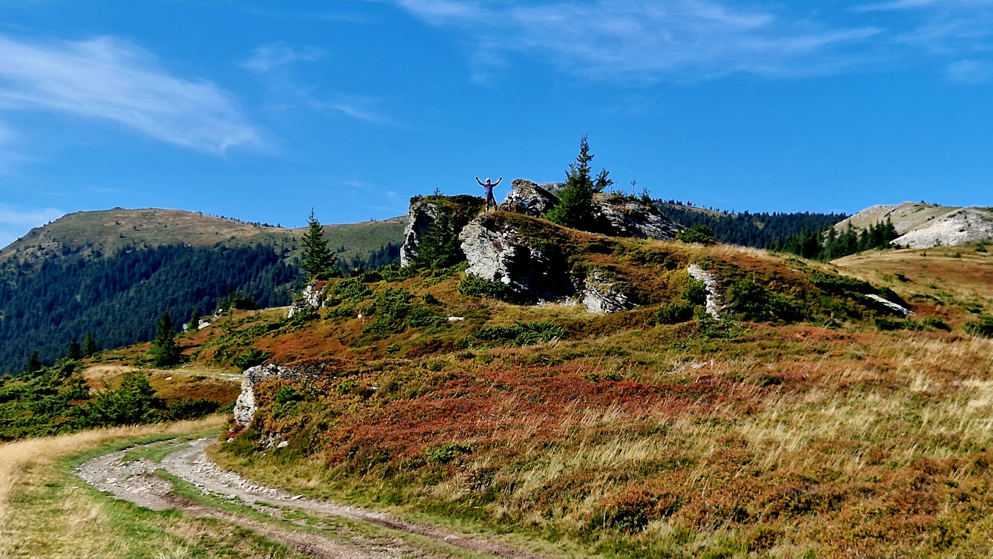 slika človek na skali